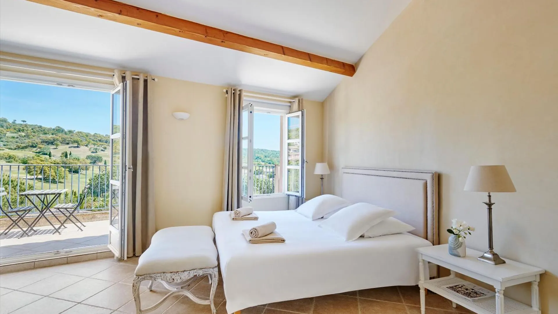 Saint-Tropez Golf Residences 0*,