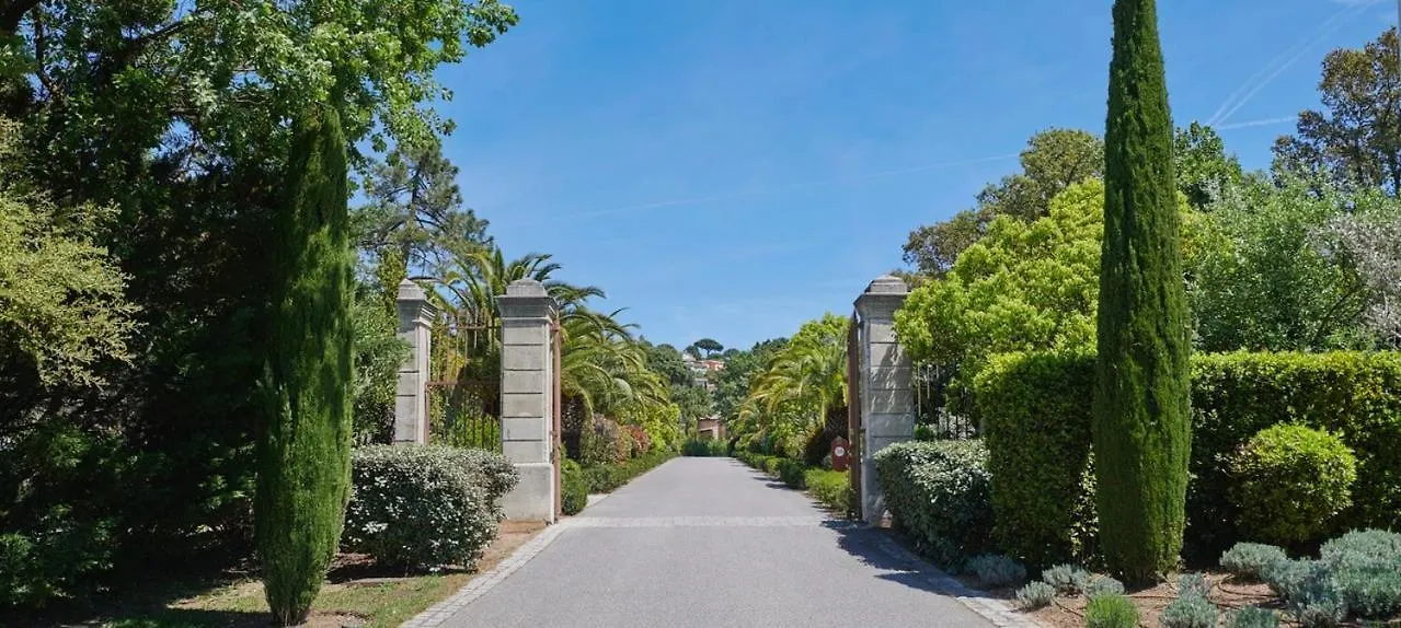 Saint-Tropez Golf Residences 0*,  Francia